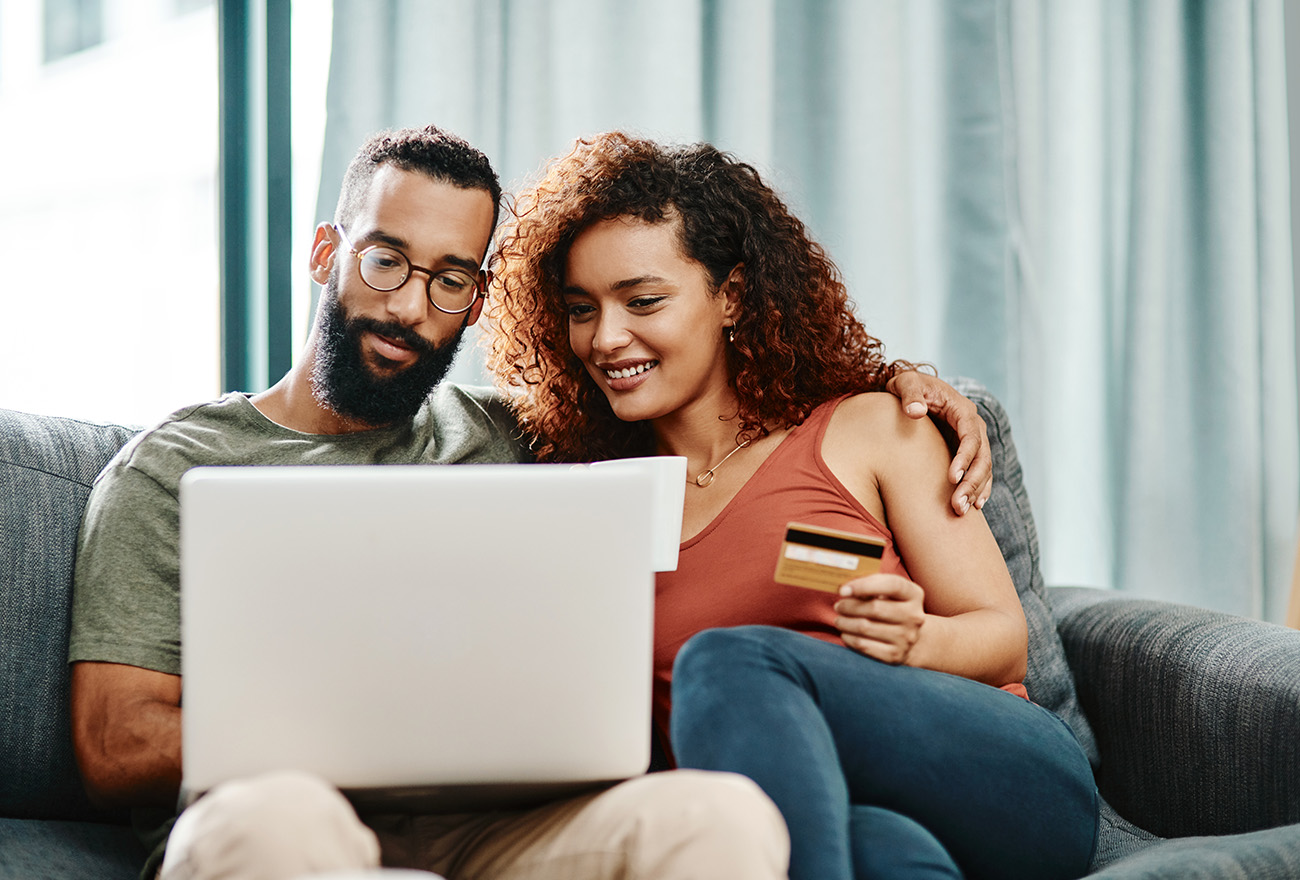 online_shoping_couple